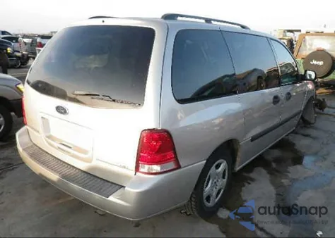 2004 Ford Freestar Se z USA, uszkodzony, nr VIN 2FMZA51604BA49624